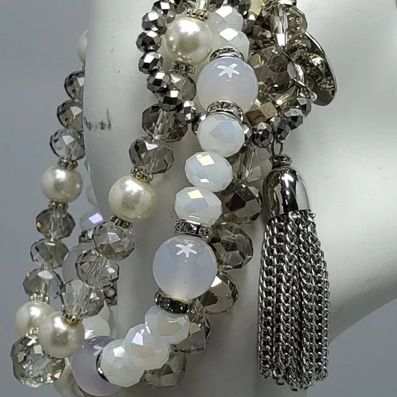 ALI KHAN glass beaded bracelet with rhinestone & pearl with tassel and gift box - Picture 2 of 7